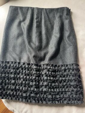 Per Se Black and Grey Textured Hem Pencil Skirt